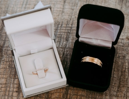 訂婚戒指和結婚戒指的區別與象徵意義